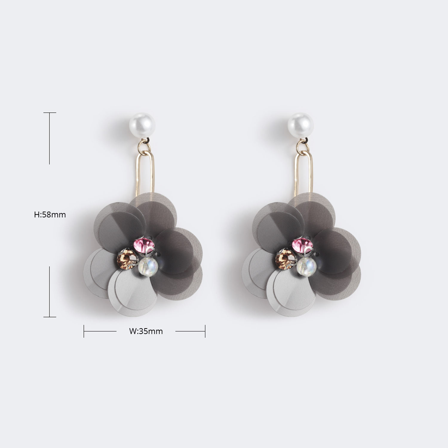 Vintage Petal Shaped Gray Earrings3