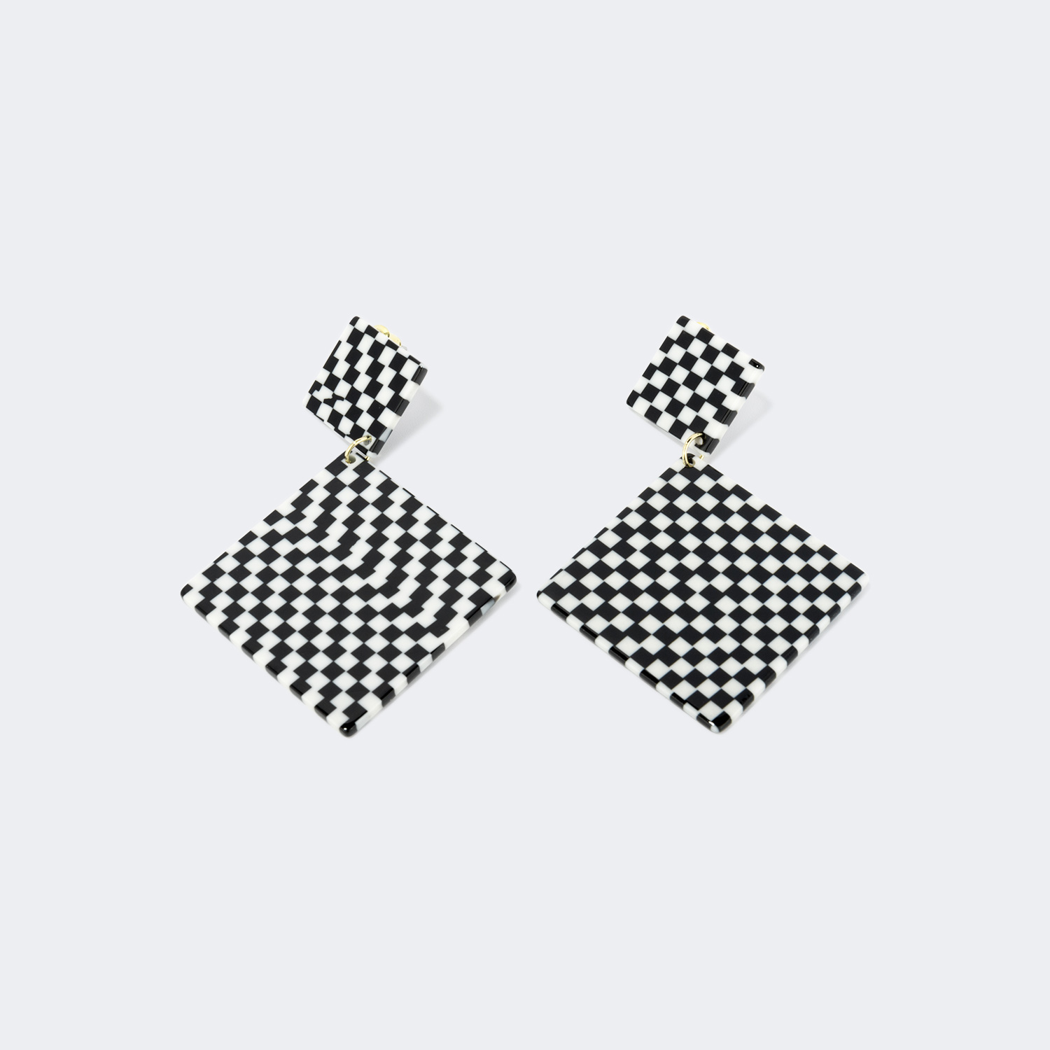 Stylish Rhombus Black-White Earrings1