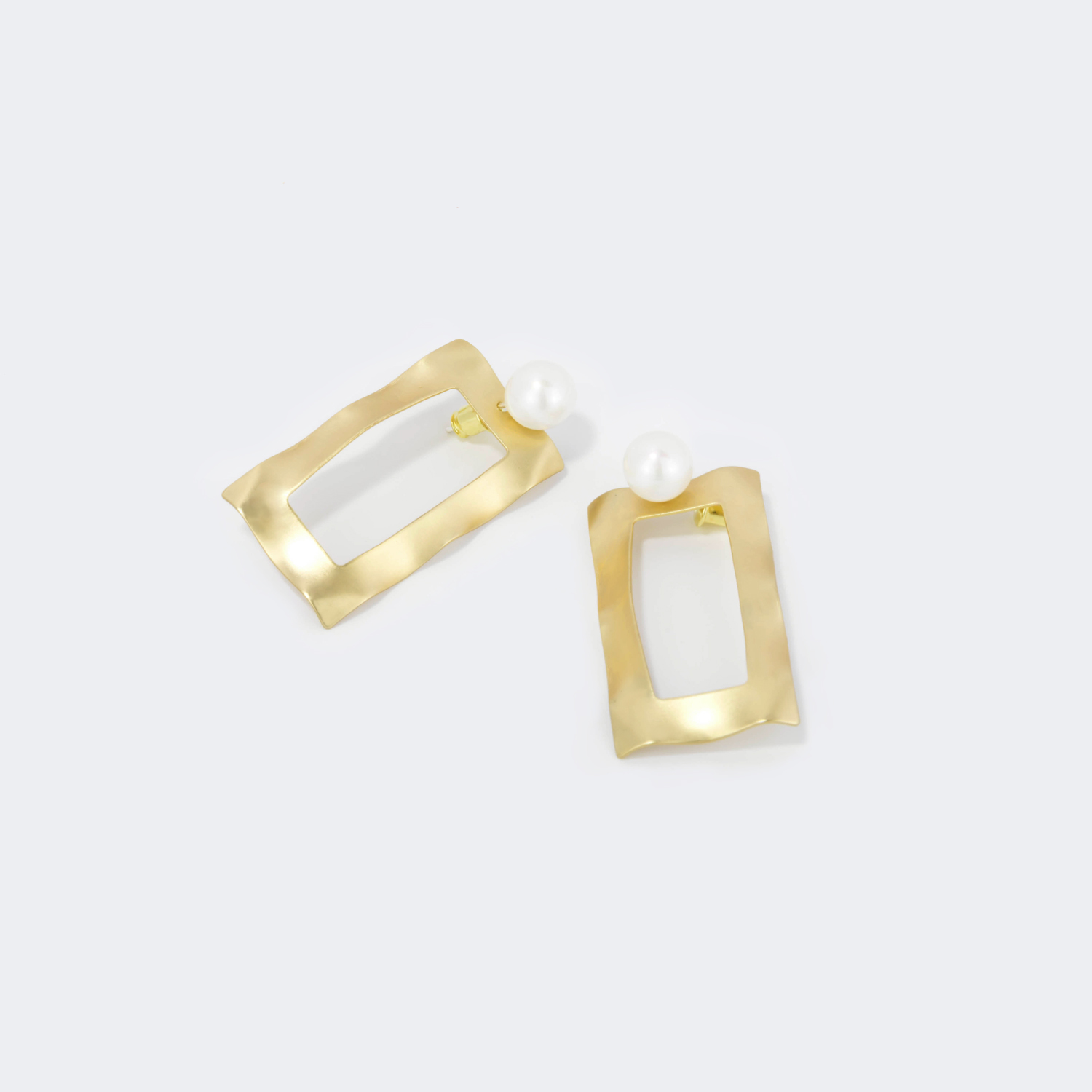 Stylish Rectangle Gold Earrings