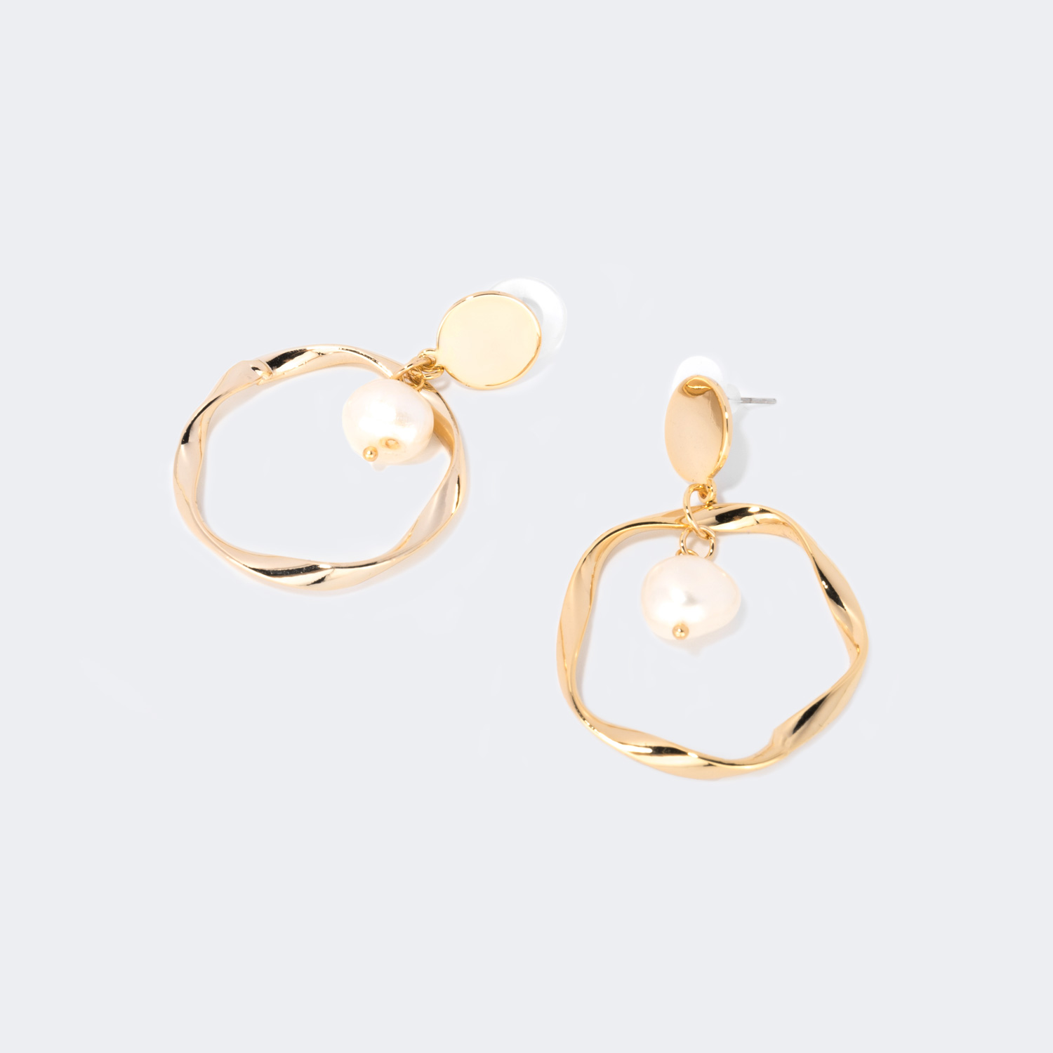 Stylish Twisted Metal Earrings0