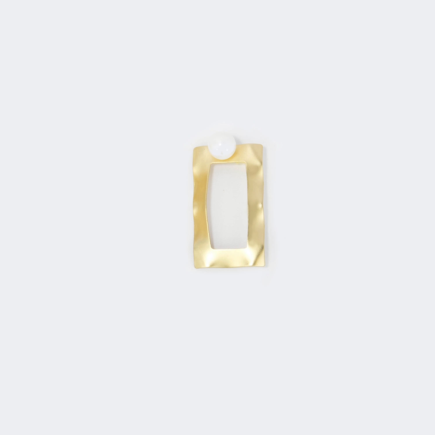Stylish Rectangle Gold Earrings2
