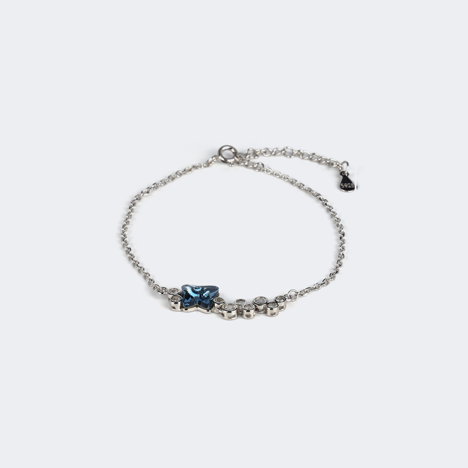 Stylish Blue Pendant Silver Necklace0