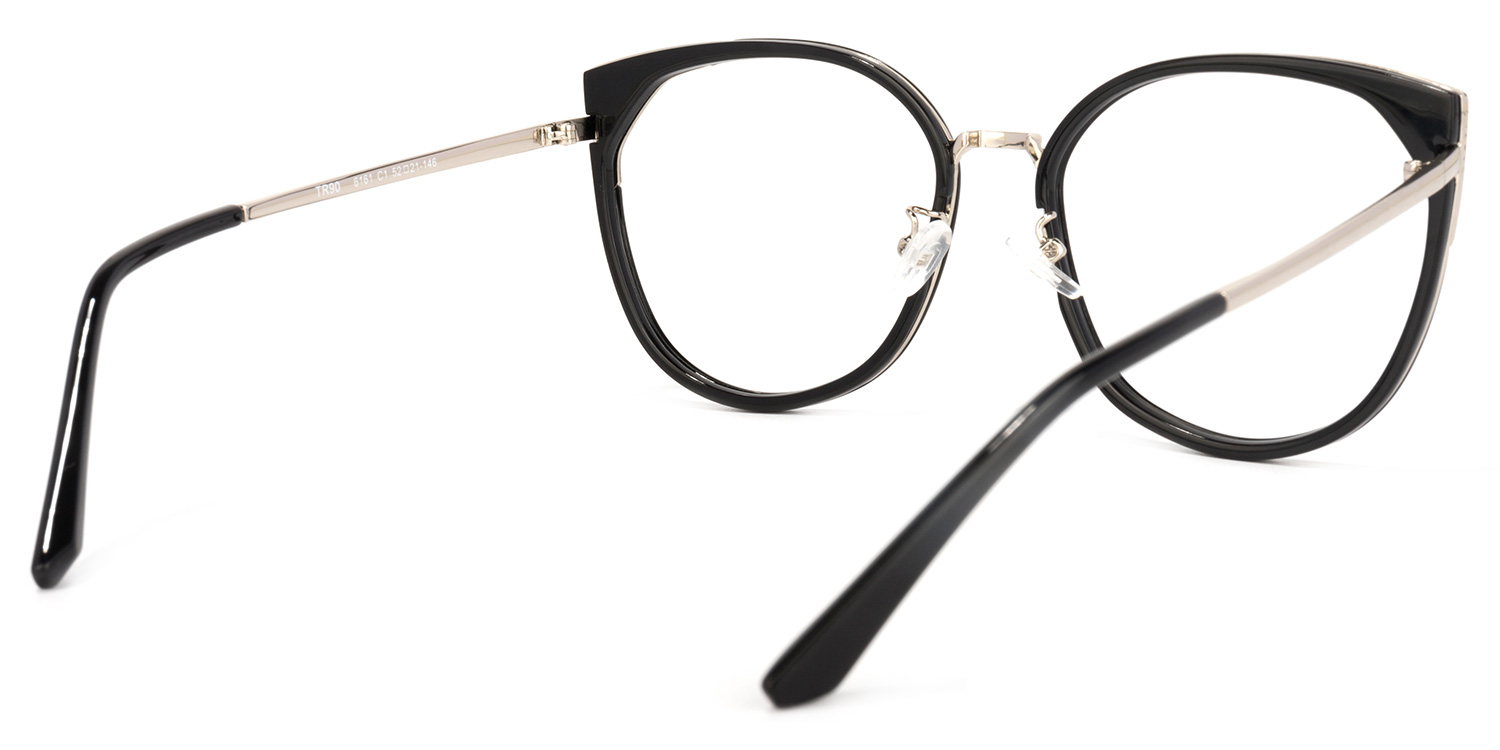 Yvette Cateye Black Glasses4