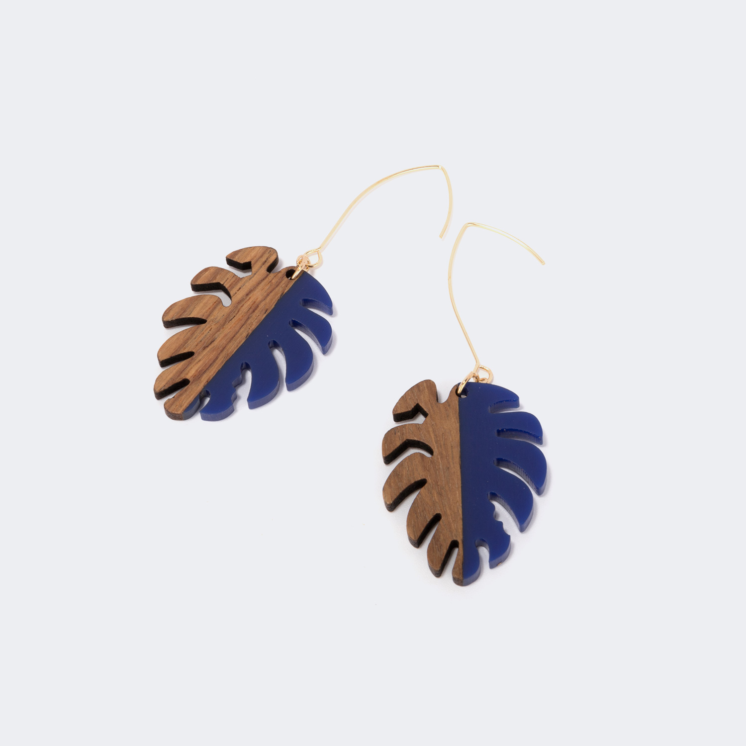 Stylish Leaf Shape Wood Earrings0