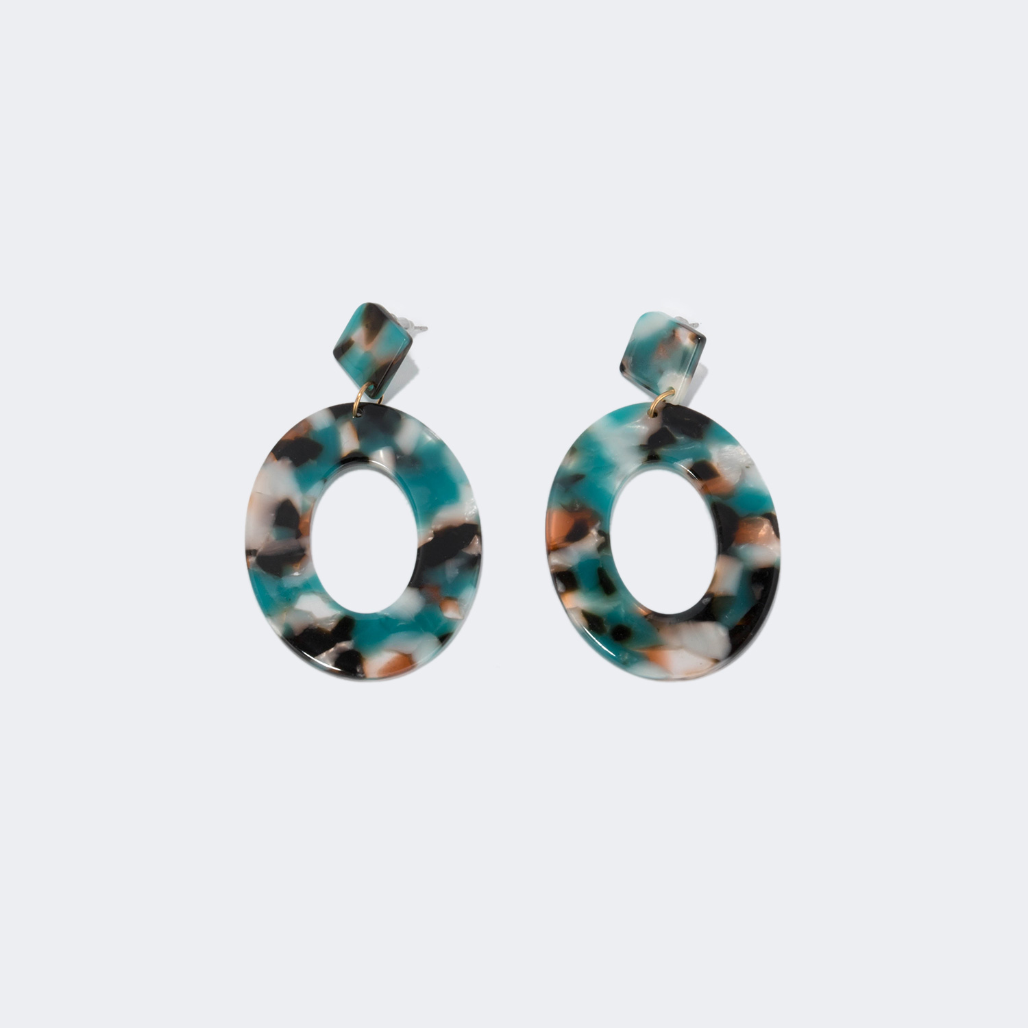 Stylish Oval Peacock-Green Floral Earrings 1