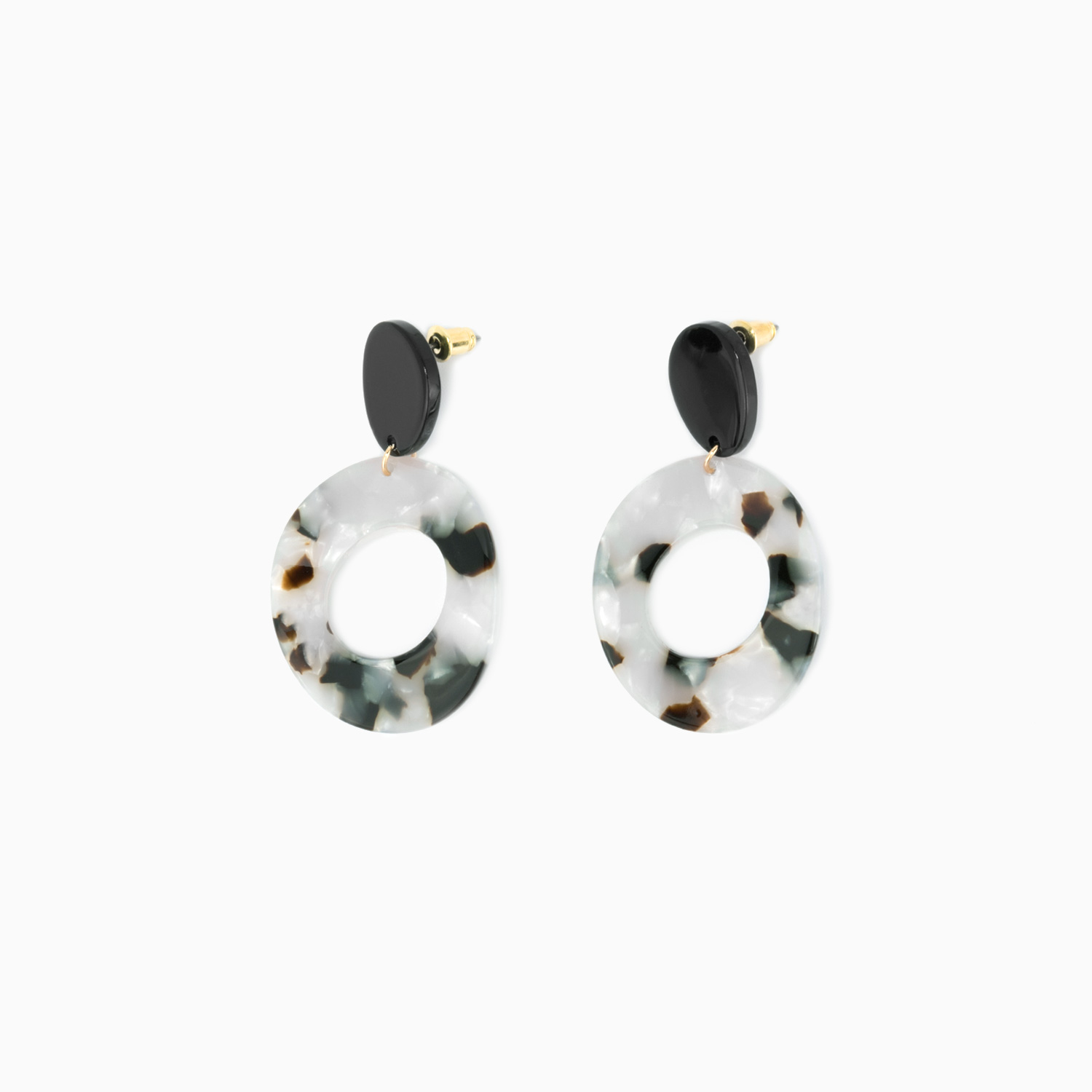 Stylish Round White Earrings1
