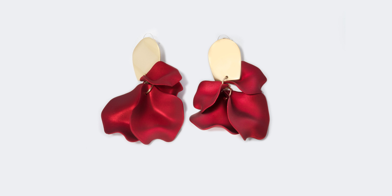 Stylish Exaggerated Rose Petal Red-Gold Earrings2