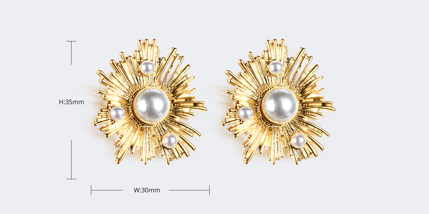 Vintage Geometric Shaped Gold Earrings3