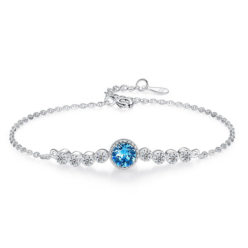 High-end Tasteful Silver Bracelet3