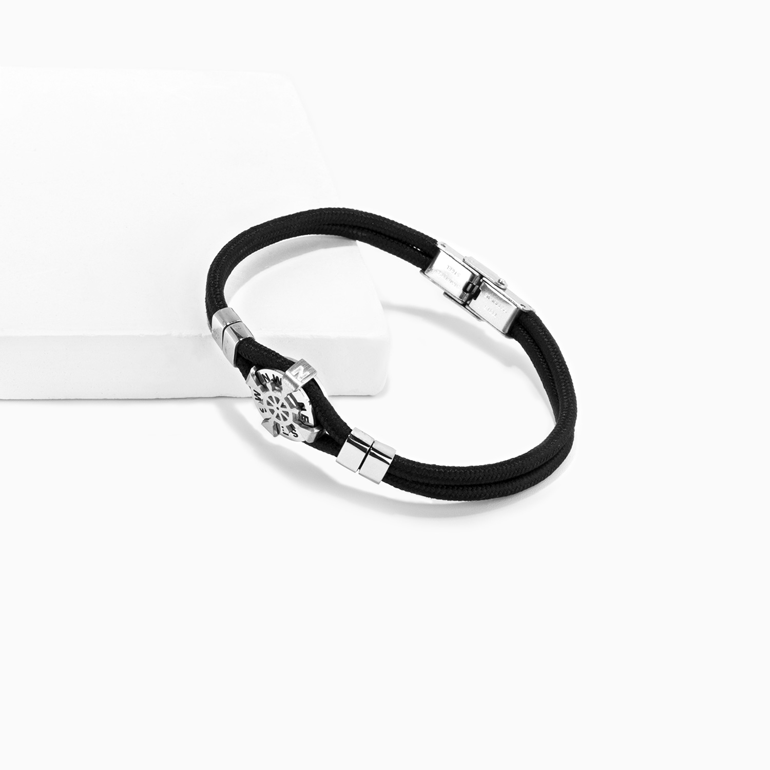 Vintage Exquisite Leather Bracelet