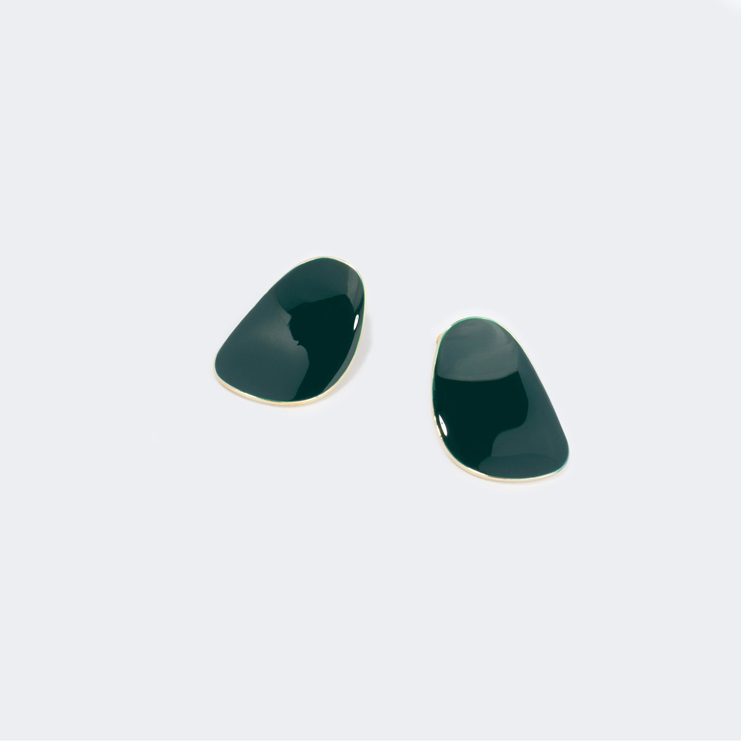 Stylish Nail Shape Peacock-Green Earrings0