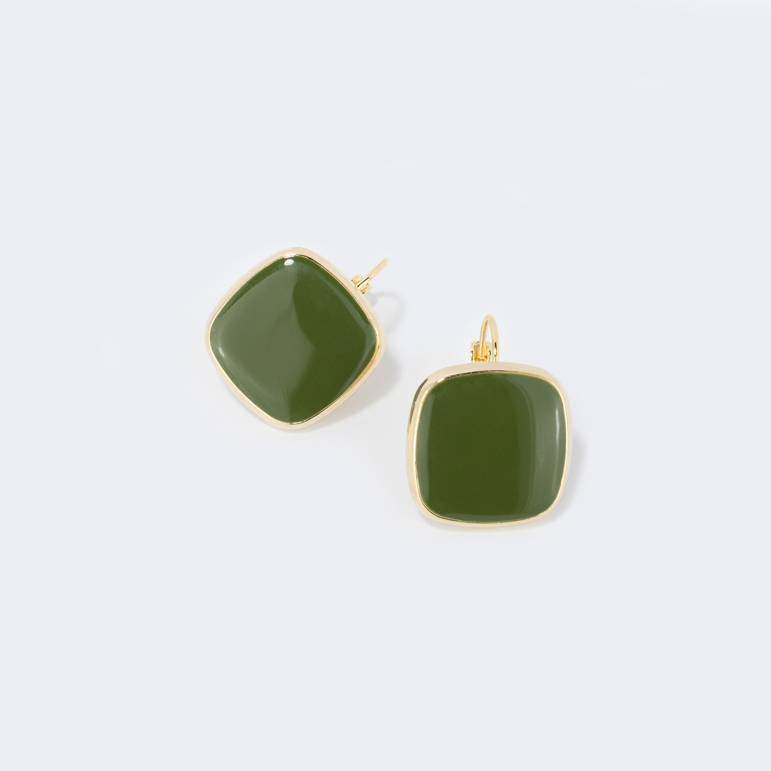 Stylish Square Green Earrings0