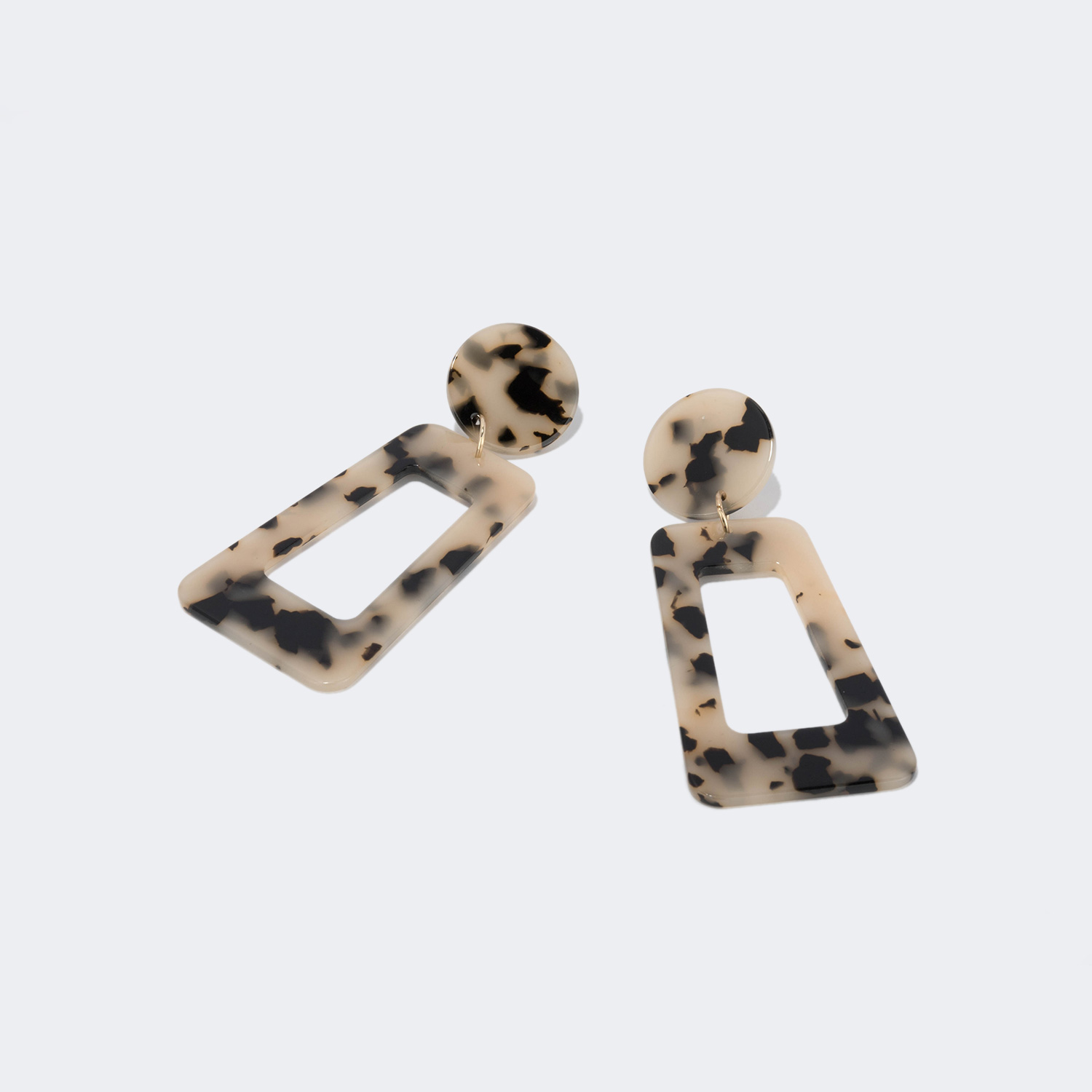 Stylish Geometric Light-Tortoise Earrings0