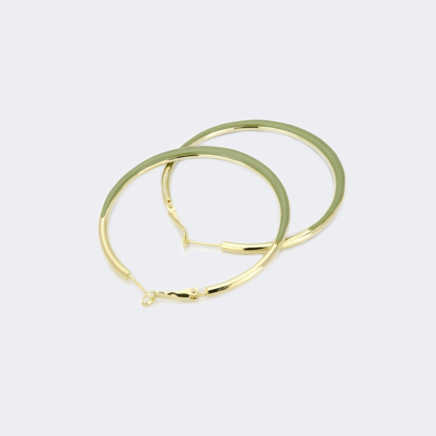 Stylish Annulus Shape Green Earrings2