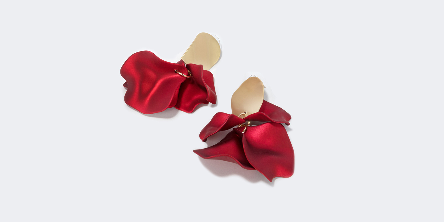 Stylish Exaggerated Rose Petal Red-Gold Earrings1