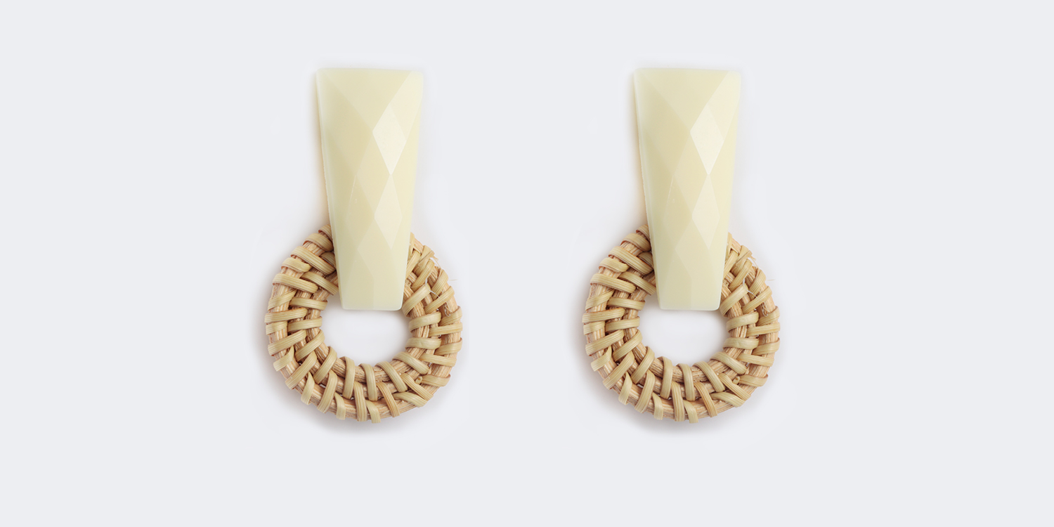 Stylish Weave Round Shaped Ivory White Earrings2