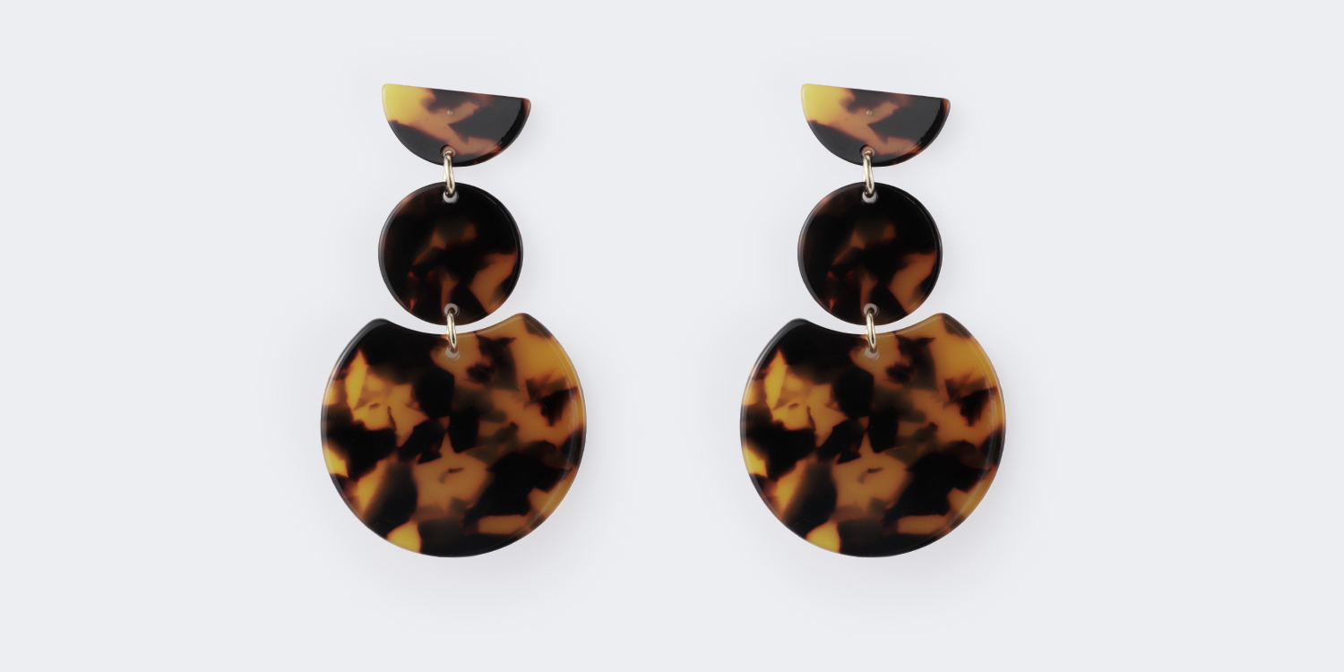 Stylish Geometric shaped Tortoise Earrings2
