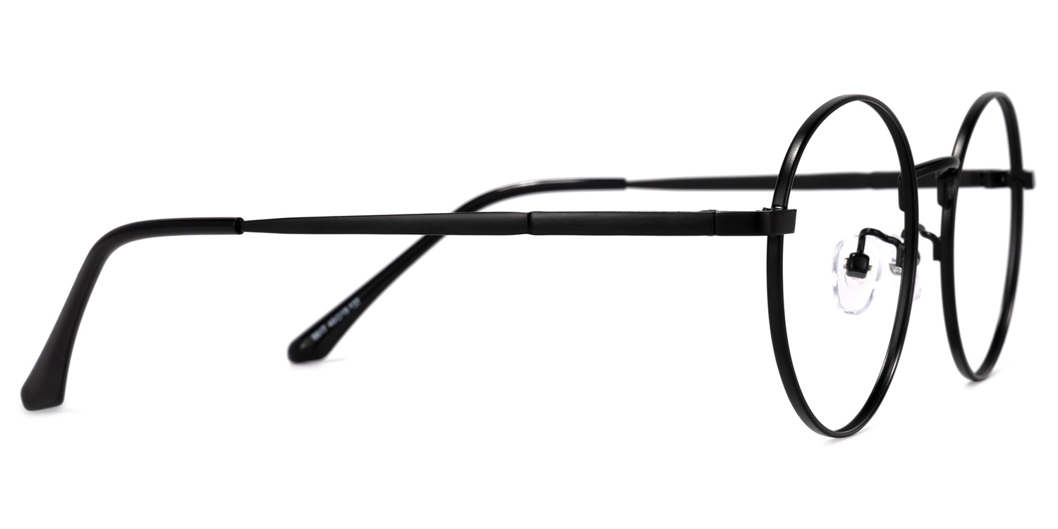 Garbsen Round Black Glasses3
