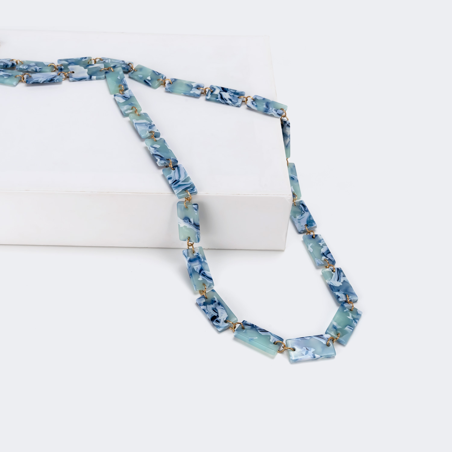 Pretty Lump Light-Blue Eyeglasses Chains2