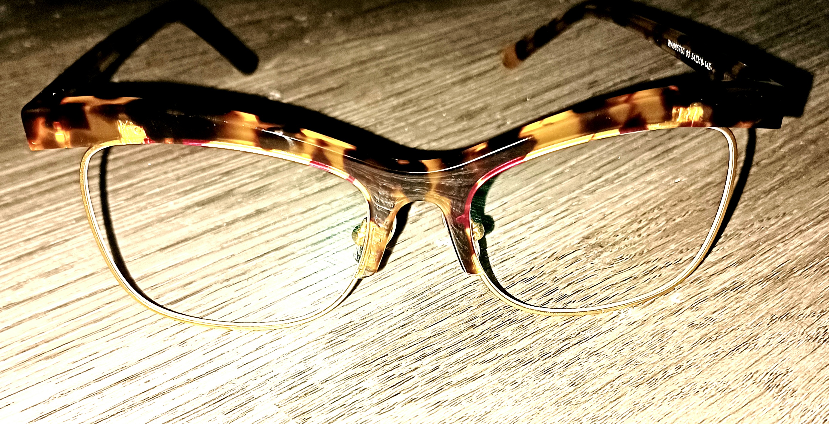 New favorite frames!! Gorgeous details and fit perfectly. Love love lo2