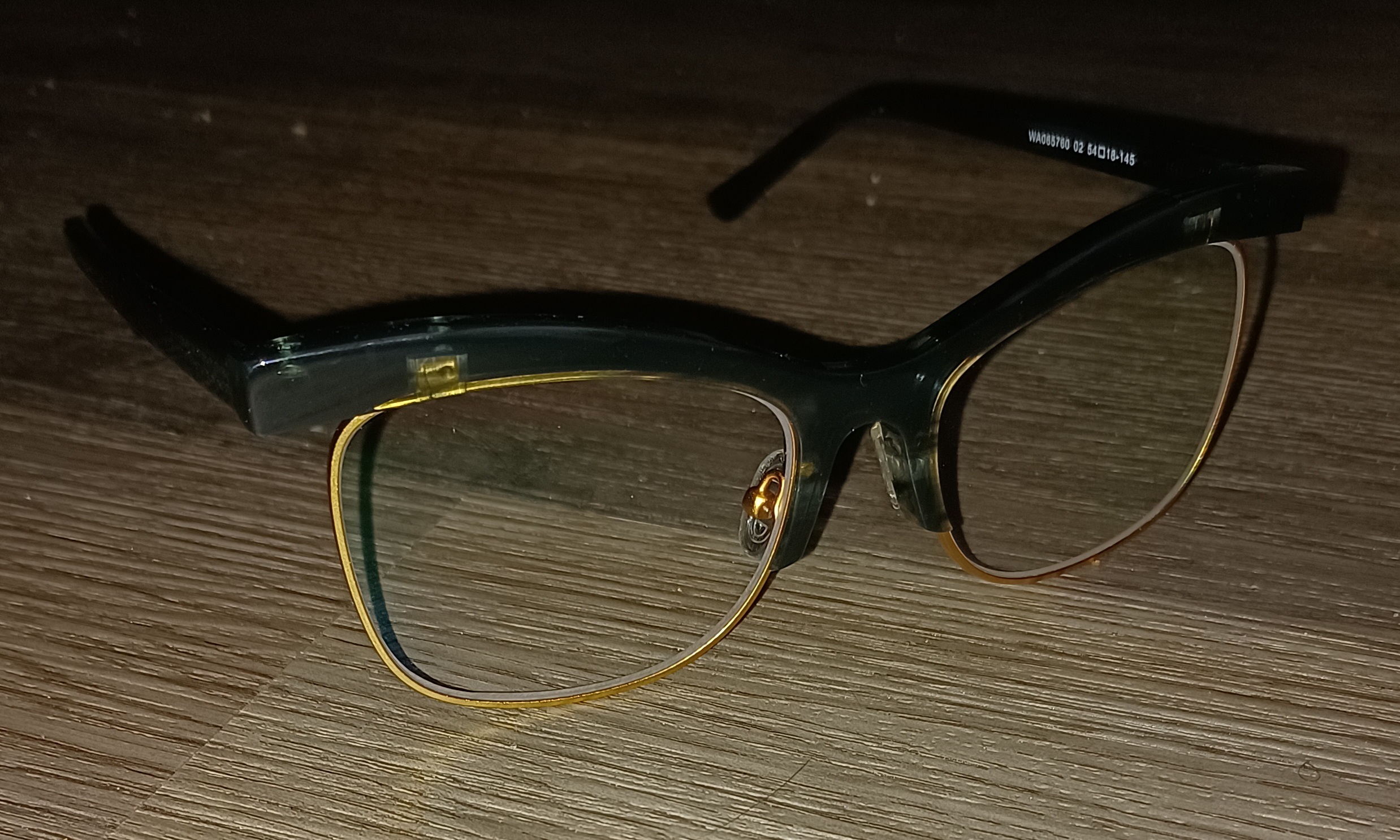 So lightweight and comfortable. Love the style and fit of these frames0