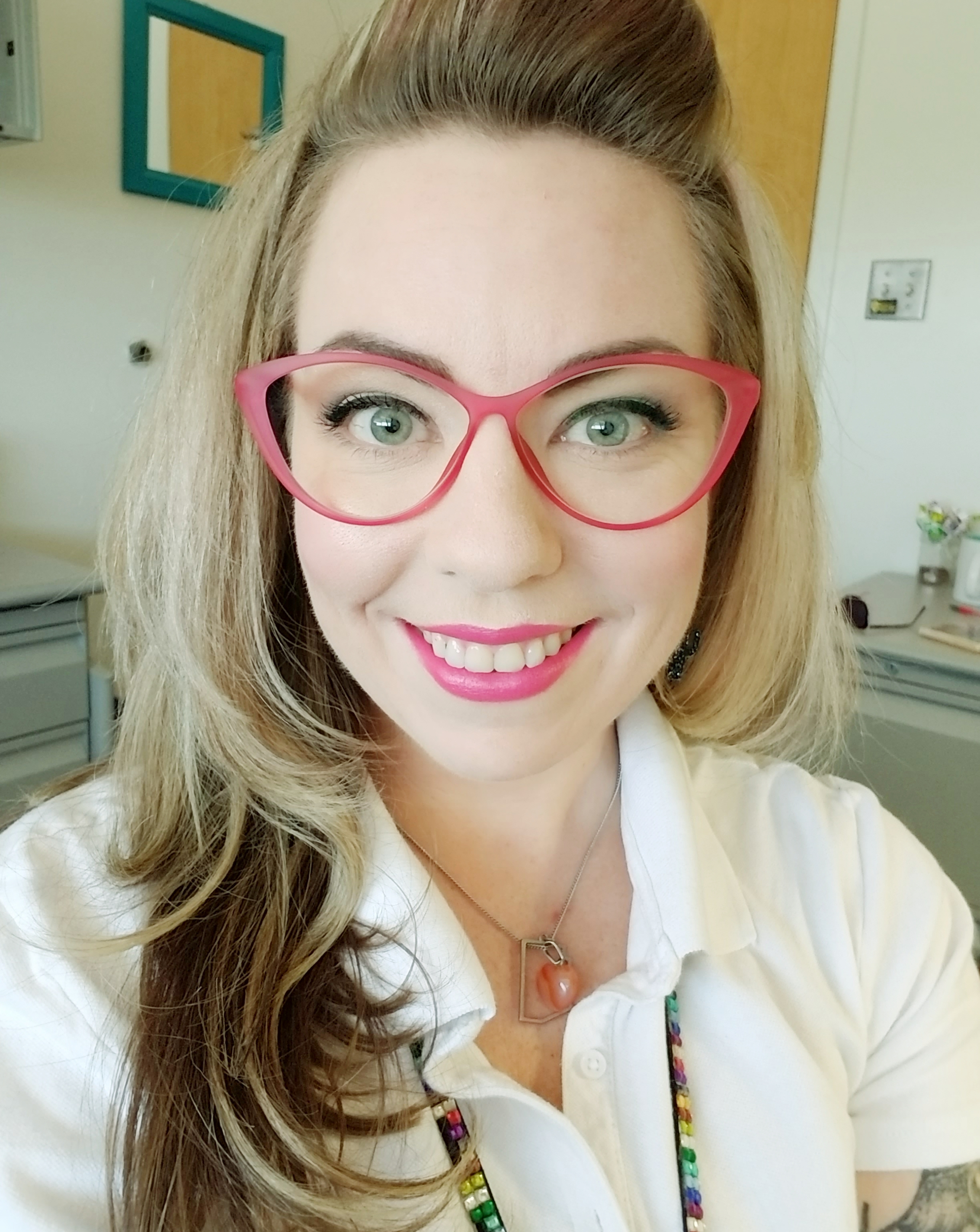 I really love these frames, the only thing I'll say is they are a litt0